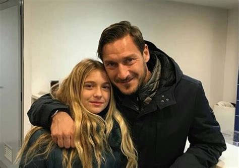 chanel totti scuola|Chanel Totti figlia.